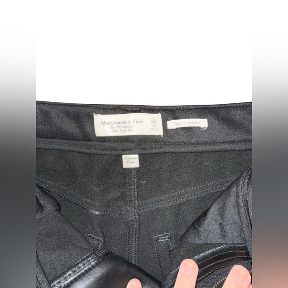 Abercrombie & Fitch Black Vegan Leather 90s Straight Ultra High Rise size 25/0s - Picture 5 of 10